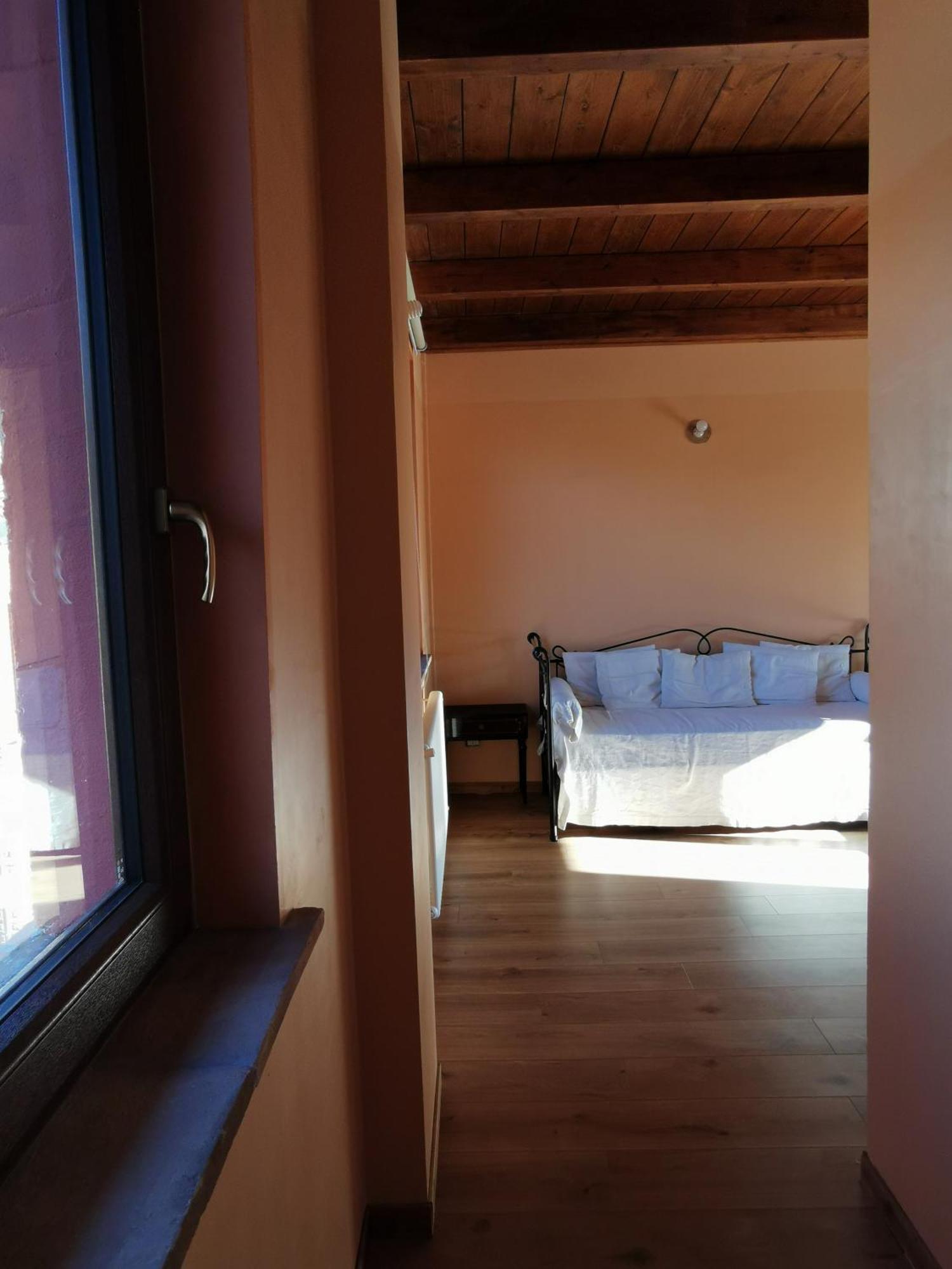 Adagio Guesthouse Caprie 外观 照片